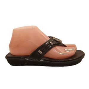 Bare Traps Benny Black Flip Flop Sandals Women's Size 7